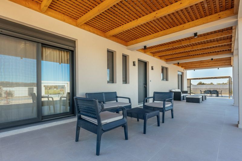 samantha villa in zante