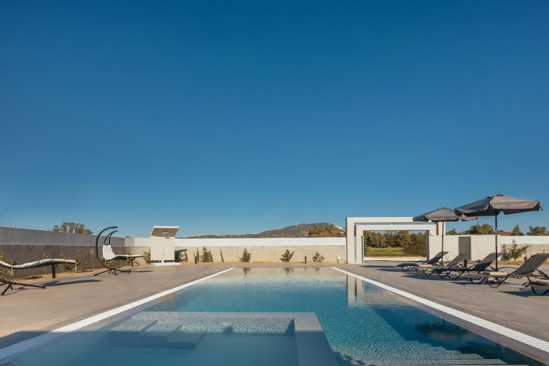samantha villa in zante
